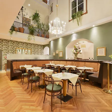 Palais-hotel Erzherzog Johann 4* Štýrský Hradec